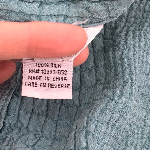 Citron Santa Monica Light Green Short Sleeve 100% Silk Lightweight Blouse PM - Picture 4 of 14